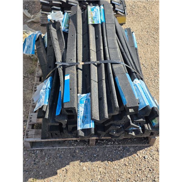 Pallet of rubber 4' stack wall -approx 53 pieces