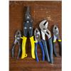 Image 3 : Lot of snippers and pliers