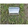 Image 1 : 8 rabbit/chicken feeders - 9-1/2" wide