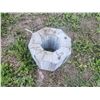 Image 2 : 8 rabbit/chicken feeders - 9-1/2" wide
