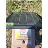 Image 2 : Solarpak 12 electric fencer
