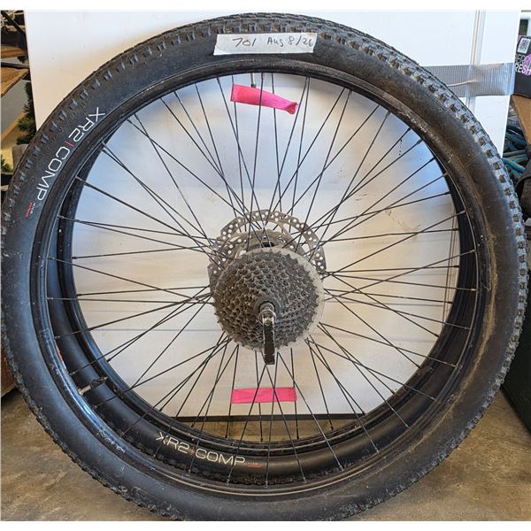 (2) Bicycle Tires.  XR2 Comp 29 x 2.20