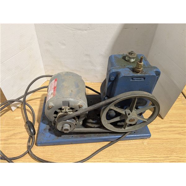Air pump/compressor with motor
