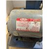 Image 2 : Air pump/compressor with motor