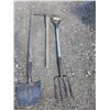 Image 1 : Spade, pick axe and garden fork