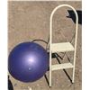 Image 1 : 24" exercise ball with two step ladder