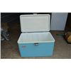 Image 2 : Vintage Metal Cooler