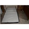 Image 2 : Fold-Up Cot