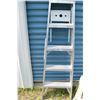 Image 2 : Step-Ladder, 2 Step Stools