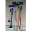 Image 1 : Misc. Yard Utensils, Washing Items