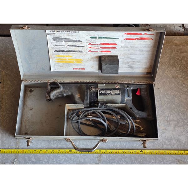 Reciprocating saw with blades and case- untested
