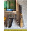 Image 4 : Various staple guns and boxes of staples