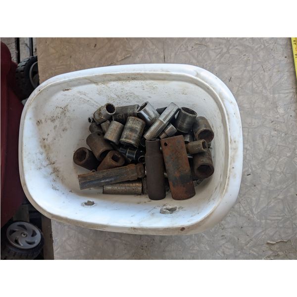 Bucket of sockets