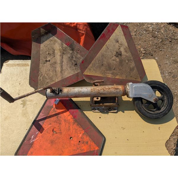 Trailer jack with placards
