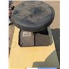 Image 2 : round mechanic stool on wheels, no adjustment