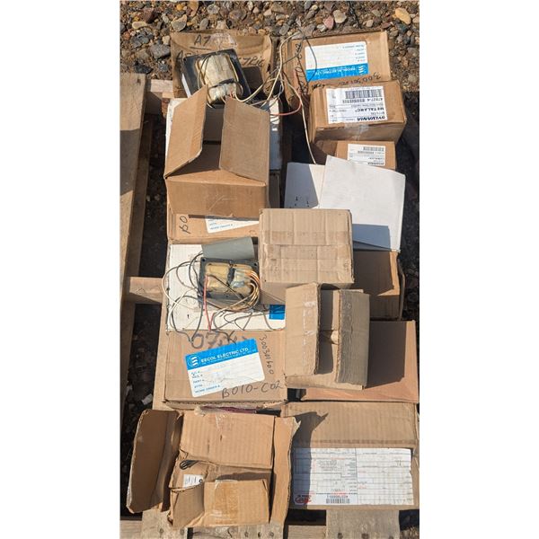 Mixed ballasts for MH/HPS lights