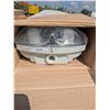 Image 2 : 3 outdoor all weather fluorescent fixtures