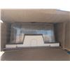 Image 3 : 3 outdoor all weather fluorescent fixtures