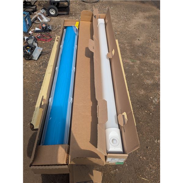 2- 4' LED lights