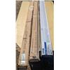 Image 2 : 2- 4' LED lights with one T5 fixture