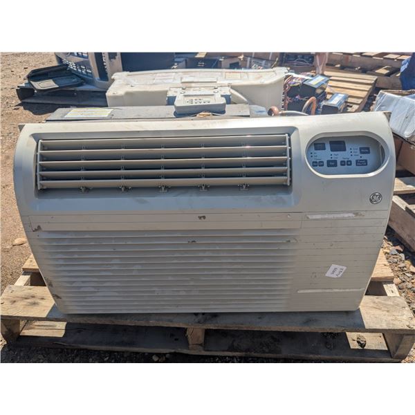 Large GE window AC unit, with remote, no exterior cover
