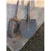 Image 2 : Post hole digger and spade shovel