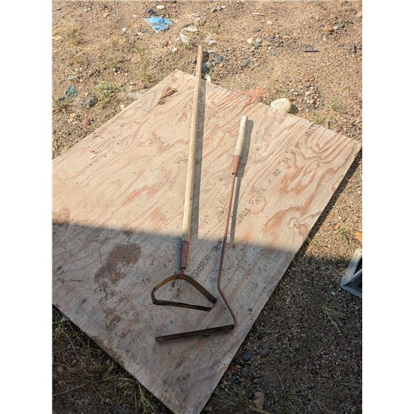 grass whip and weed scraper