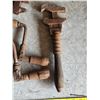 Image 2 : Antique hand drills and wrenches