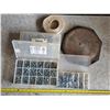 Image 1 : Hardware and saw blades