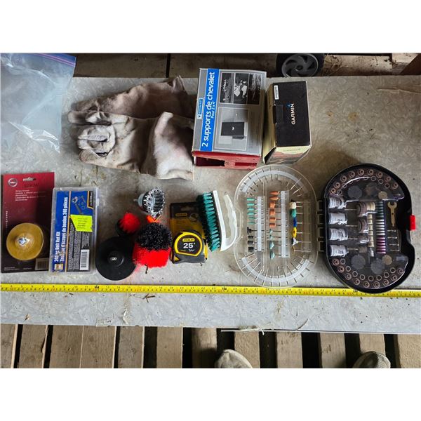 Rotary tool accessory kit and hardware