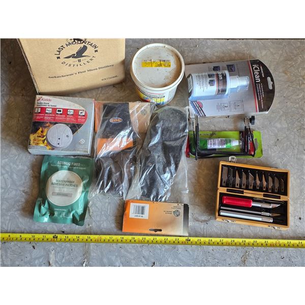 Scapel set and misc items- tile grout