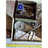 Image 4 : Various items, jack stand, pullies, drill,hinges