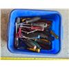 Image 1 : Bin of various screw drivers