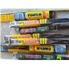 Image 2 : Wiper blades and gutter flusher