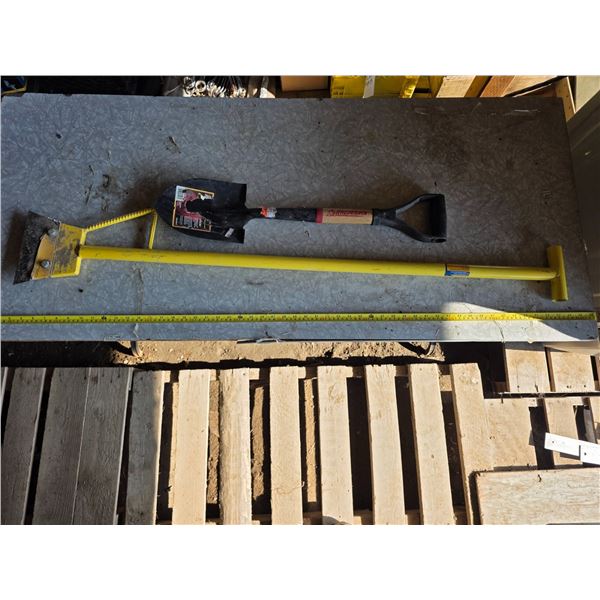 Metal scrapper and shovel
