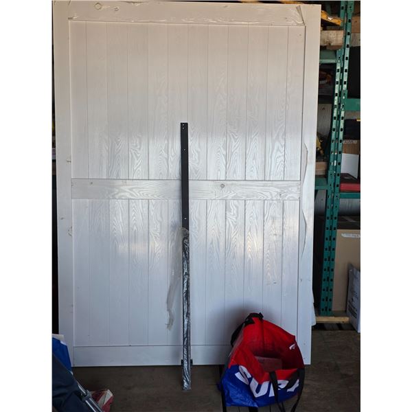 Barn door- 5ft by 7ft- has hardware for it as well