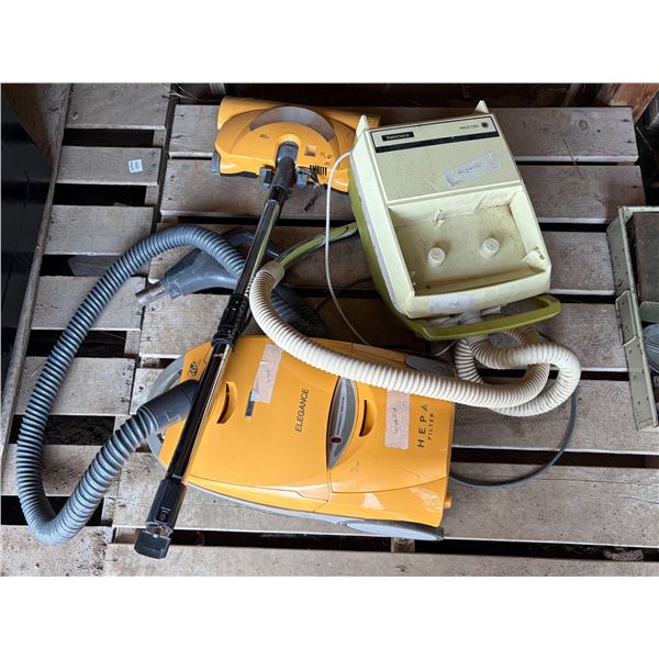 (2)  Vacuum. (Working)