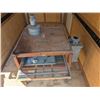 Image 2 : *Vintage "Imperial" egg incubator, *COMPLETE* with heating lamp and extras,