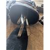 Image 3 : 2 golf bags with clubs