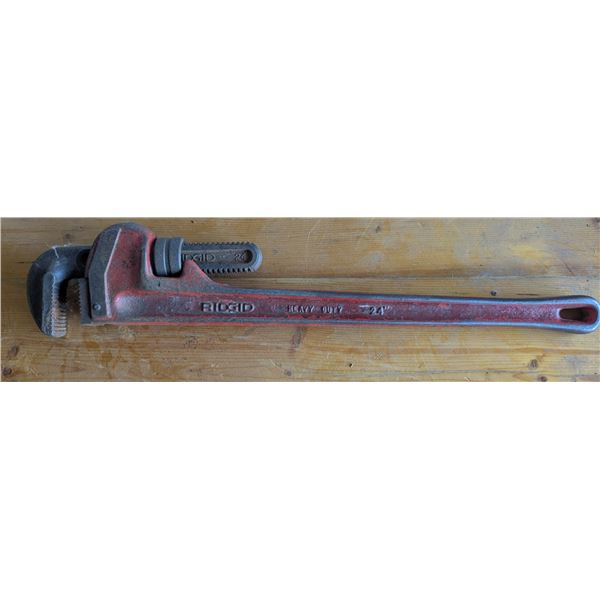 24" Rigid pipe wrench