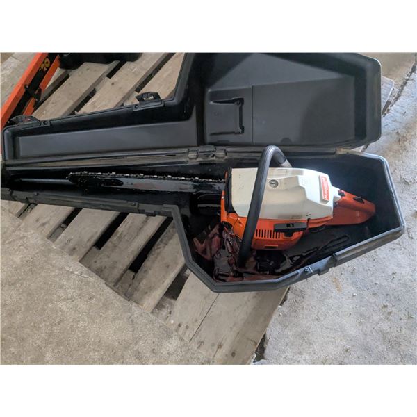 Husqvarna Chainsaw, 16" bar, carry case