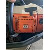 Image 3 : Husqvarna Chainsaw, 16" bar, carry case