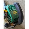 Image 2 : "Weed Eater" gas powered blower, 25cc, good compression