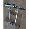 Image 2 : 2 Mastercraft folding material stands, with rollers