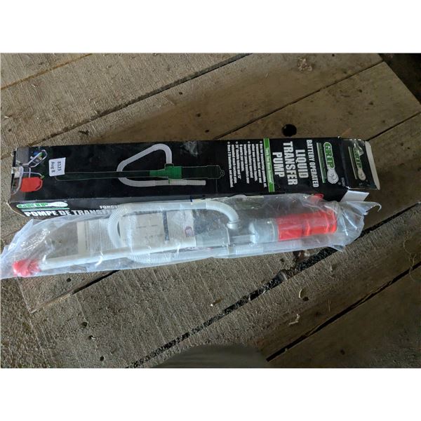 Battery operated fuel transfer pump
