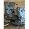 Image 2 : Mens size 9 steel toe rubber boots and winter boots