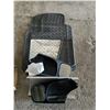 Image 1 : Tow mirrors for Ford and floor mat