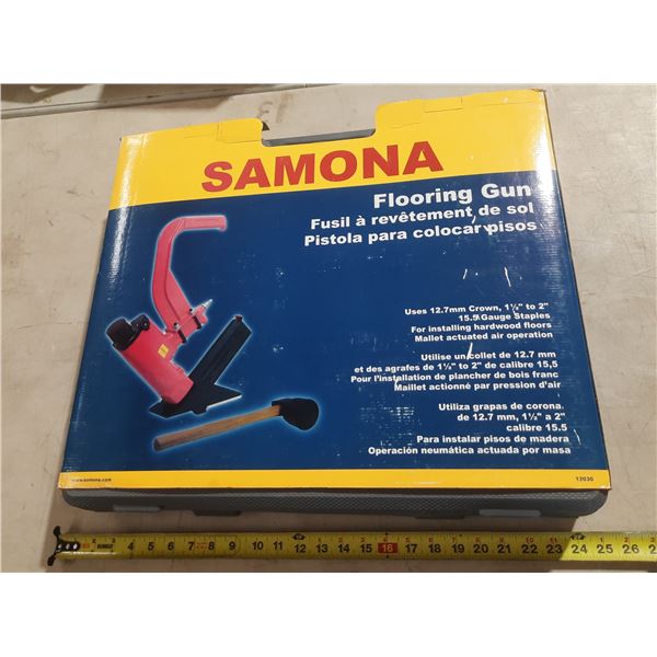 Samona brand pneumatic flooring gun kit designed for installing hardwood floors.