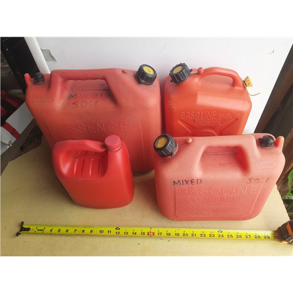 20L, 9.4L, 10L and 2L? Gasoline Cans.