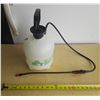 Image 1 : Expert Gardener brand pressure sprayer features a translucent white tank for monitoring fluid levels
